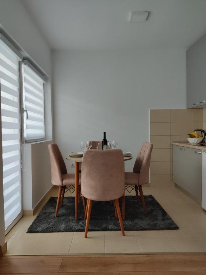 Apartman Andjela ปลูชิเน ภายนอก รูปภาพ